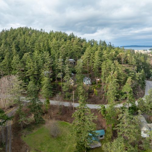 09b0b4d2 a947 446a b5af 291be2b6896d homerunner