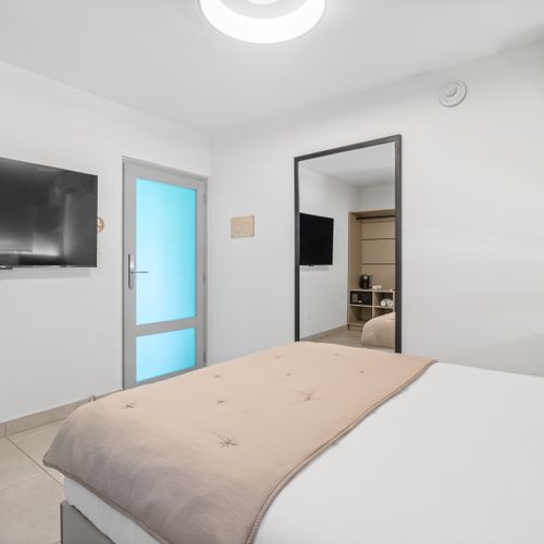 Relax and recharge in this tranquil space.