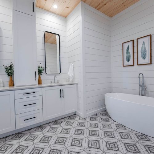 Private full bath!