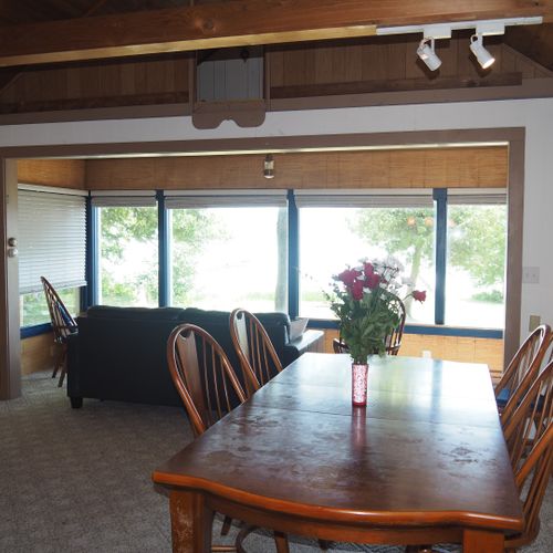 Dining area:  convenient dining area with seating for 6 adults.