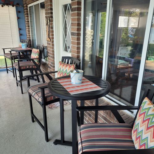 Sunroom:  the lovely sunroom with a great view of the lake! Perfect for morning coffee or evening wine!