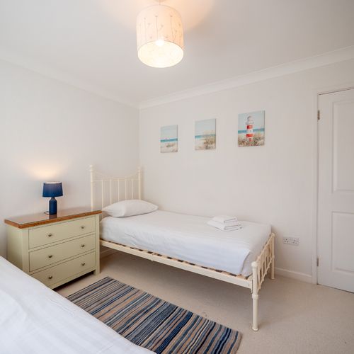 111caa0a d781 42a8 81ee f01b0dde6d7b homerunner