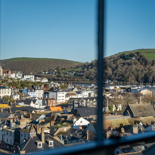 1245f559 93e3 4e1b 8125 eee4a83e533a homerunner