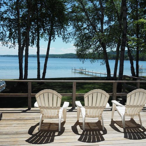 Exterior:  the large and gorgeous backyard deck that faces the lake