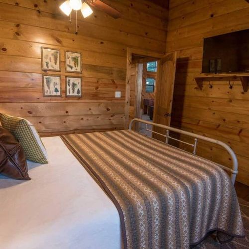 This room comes with a smart TV and shares a bathroom.