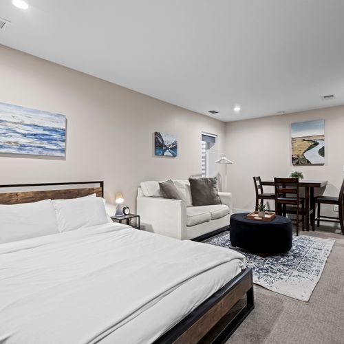 Suite with all the essentials, designed with your comfort in mind.