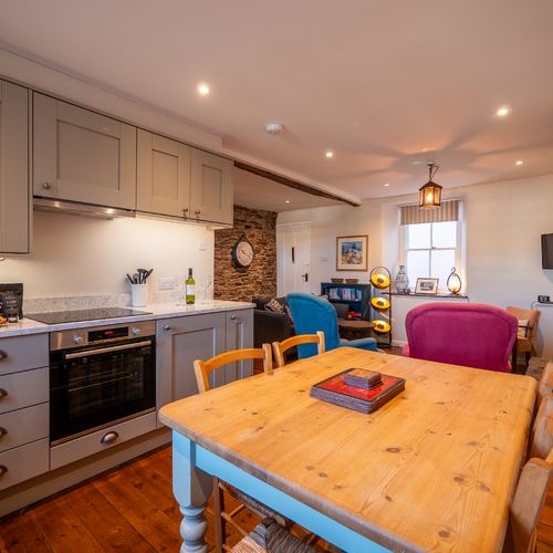 171fce8c e9a8 4ac0 86c0 3d4b1c3b570d homerunner