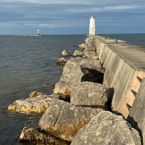 Area photos:  the frankfort pier and lighthouse