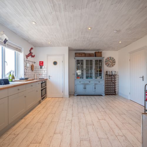 1995c79b c399 4f90 8fd5 7329a14b65f9 homerunner