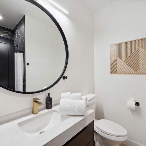 Upstairs guest bathroom