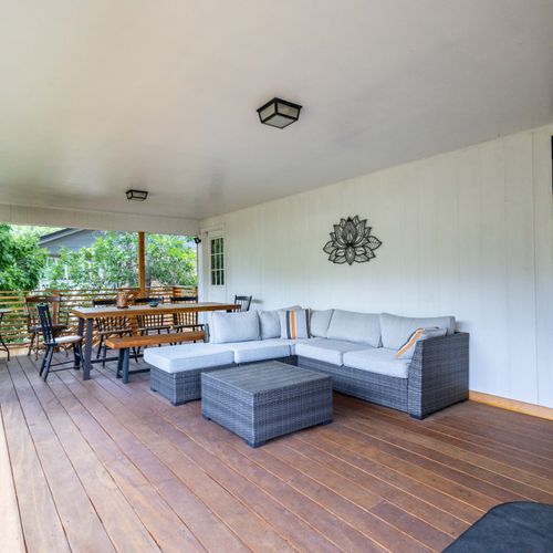 Relaxed vibes only in this comfy outdoor hangout corner.