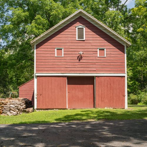 This large barn adds an authentic, country touch.