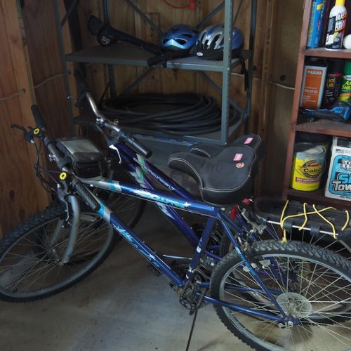 Exterior:  2 bikes are available for guests to use.