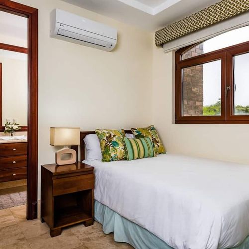 This bedroom has a single bed.