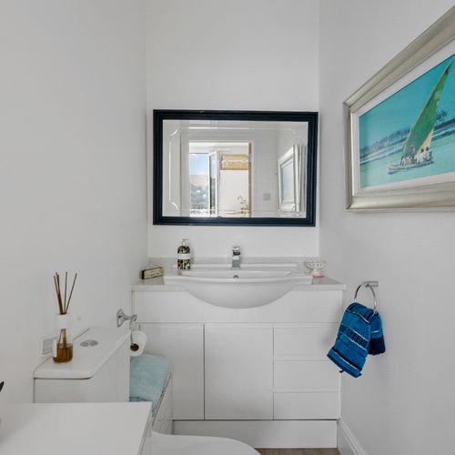 1e883ed8 1334 4323 bad7 81c920c5436c homerunner