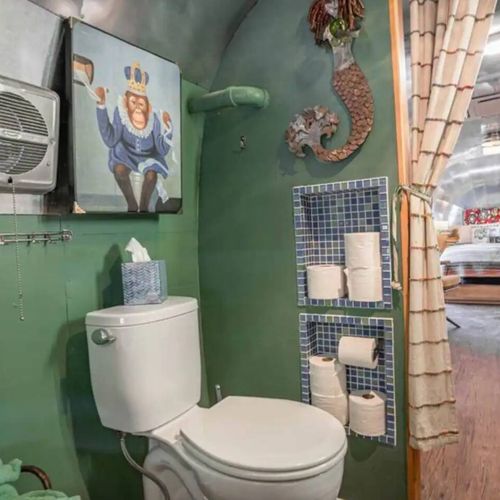 Airstream tub