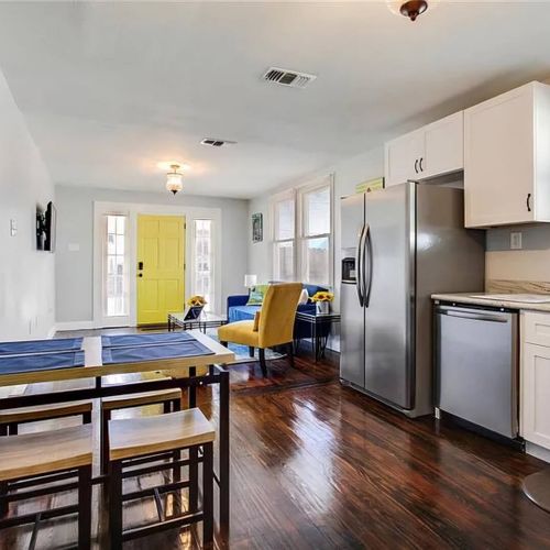 Seamless fully equipped kitchen—perfect for cooking up a feast!