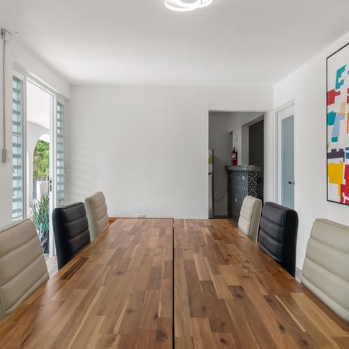 Modern amenities meet elegant design in this charming condo.