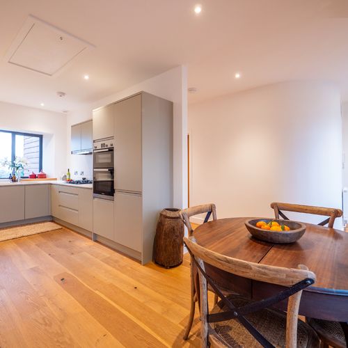 21dac251 8dce 47a5 90d5 984c1ef96728 homerunner