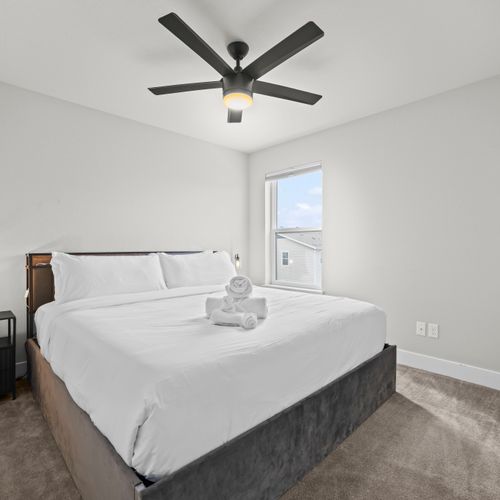 Sink into the plush king bed and fully unwind.