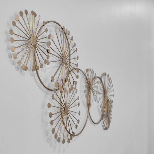 Add a touch of artistic flair to your stay with this stunning metal wall art, inspired by the delicate beauty of dandelions in bloom. A subtle yet stylish accent for a memorable space.