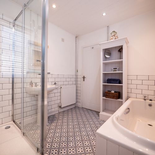 24b5b543 e411 4e4b a7c3 698f897de45d homerunner