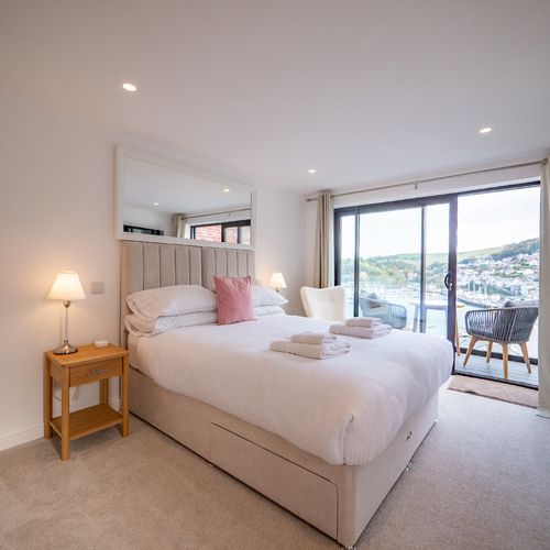 Trafalgar Cottage 84 26f19b2f 95a2 4243 b052 88656dbb9f63 homerunner