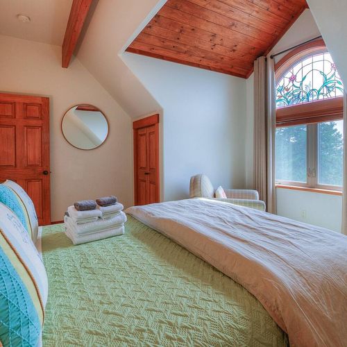 Comfortable beds and fine linens with water views in every room.