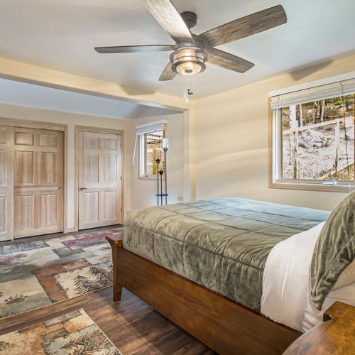 Cozy comfort meets earthy elegance in this space.