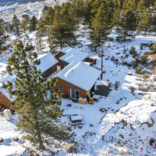 This mountain retreat is your front-row seat to alpine magic.