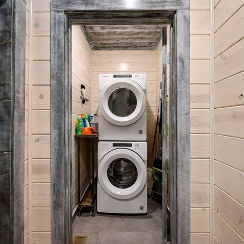 Washer and dryer on the main floor for guest convenience!