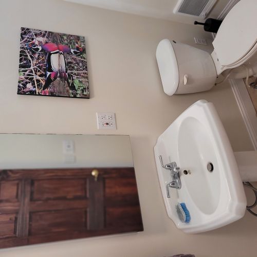 Bathroom #4 (second floor):  second full bathroom on the second floor, which features a jetted tub!