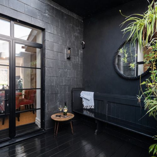 295b805b a3de 4e8f 8b85 0de4ba3264ee homerunner