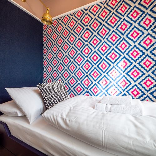 Single cabin styled bed