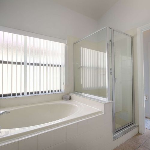 En-Suite Bath To King Master Bedroom - Garden Tub, Walk In Shower, Double Sinks & Pool Access - View #2