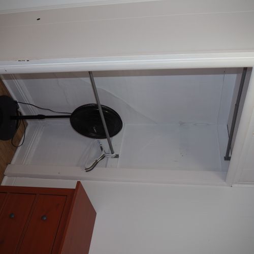 Bedroom:  the bedroom is small, but comfy and cozy, with a super comfortable pillow-top queen-size bed, nightstand, dresser, lamp, ceiling fan, and closet.