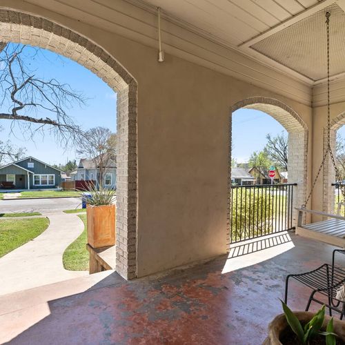 Open Porch with Swing