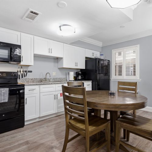 Casual dining space w/ a slow-morning feel — coffee & good vibes included.