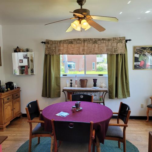 Overall:  the cute dining room