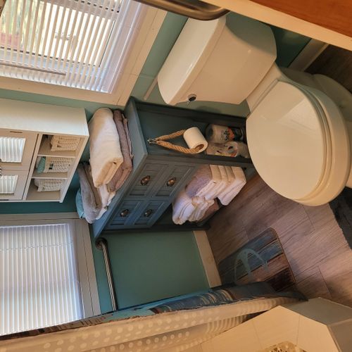 Bathroom:  the cabin has a very cute and recently-updated full bathroom