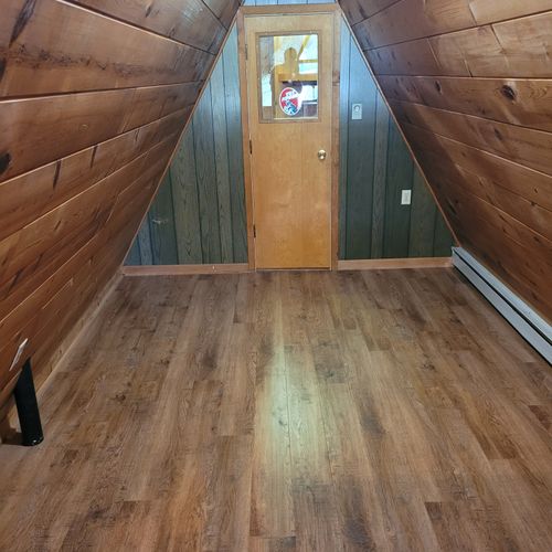 Additional loft area:  there is additional loft space upstairs that includes a dresser. Great for storage of luggage!