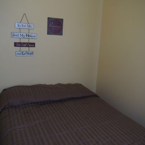 Bedroom:  features a full-size bed.