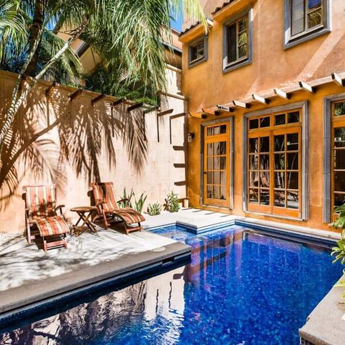 Private pool