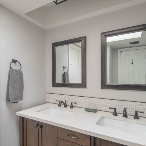 350b5444 0549 458d a8ed ede82ad28873 homerunner