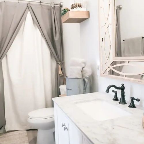 Bathroom, Tub/Shower
