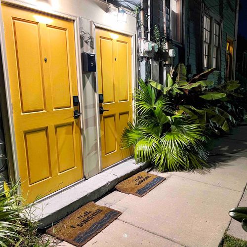 Well lit exterior for your evening arrivals.