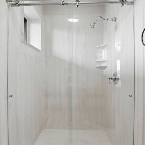 Clean, fresh, and totally relaxing—shower time feels spa-like.
