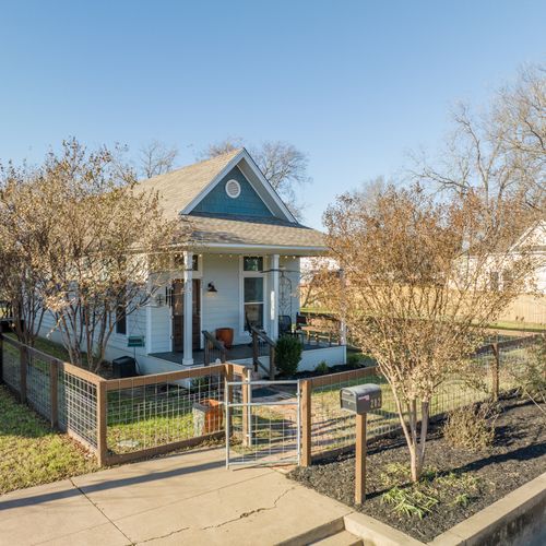 Front View of Cottage
