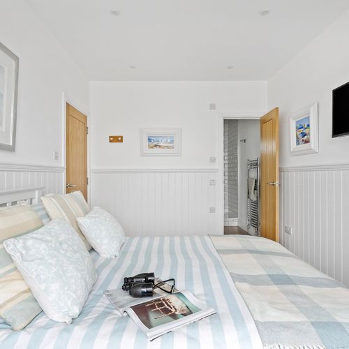 39ef91d3 b49e 4734 9589 69232d511b27 homerunner