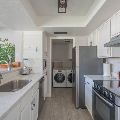 3a1565c4 4c69 4e1d b4e8 7f0331757aa6 homerunner